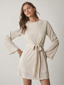 Enchnt 女士纯色简约日常圆领长袖前系带连衣裙 - 綠色 - 查看 2