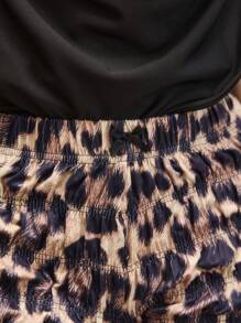 SHEIN SXY 秋季女装弹力豹纹开学啤酒节短裤，秋冬 - 咖啡棕 - 查看 5