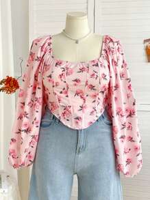 Soleia Blusa romántica con estilo de princesa, manga de farol, dobladillo asimétrico y estampado floral de pequeñas flores en color rosa para mujer de talla grande. Ropa de mujer para otoño, regreso a clases, conciertos, atuendos de despedida de soltera, agradecimiento