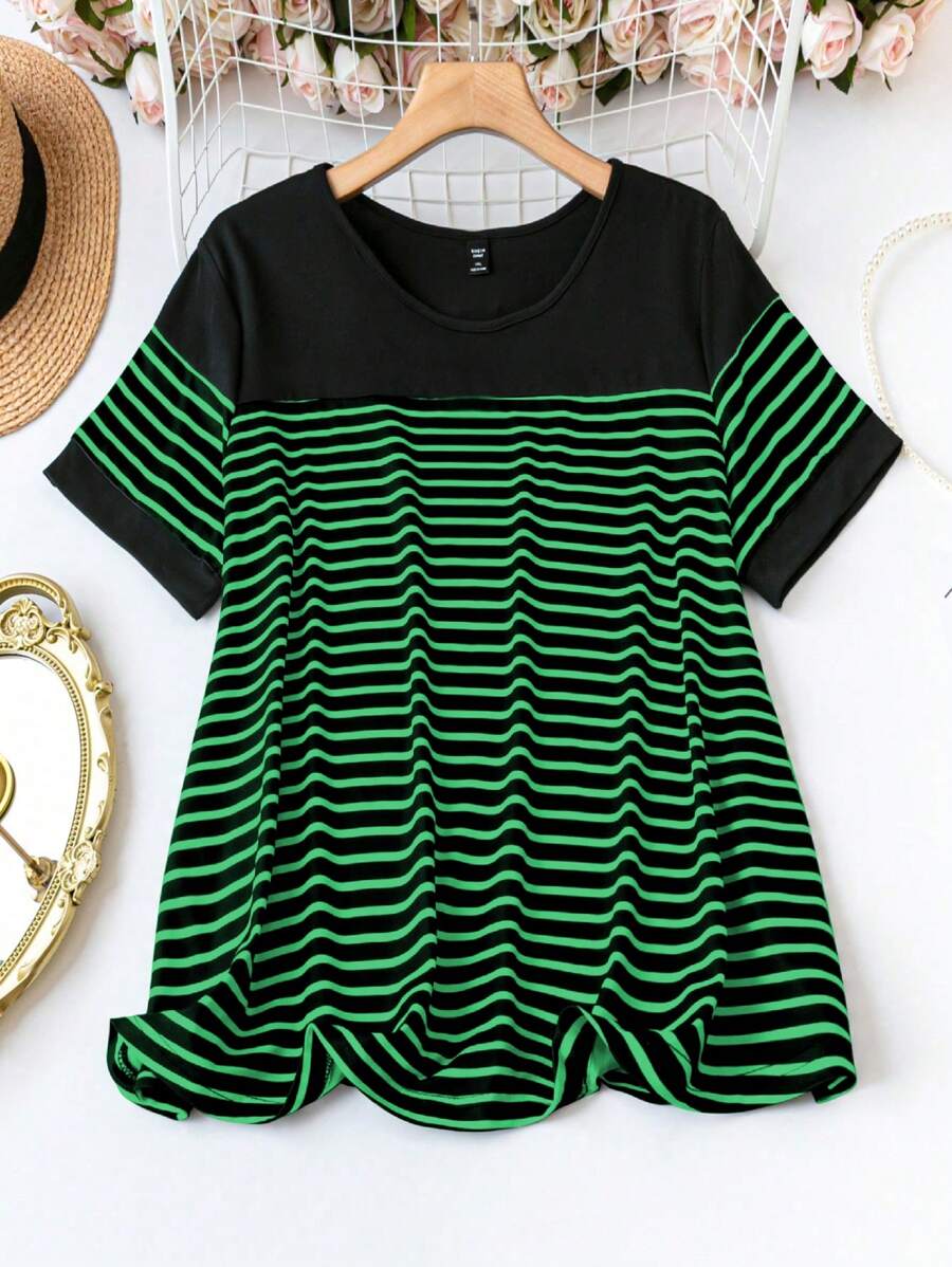 SHEIN LUNE 大码条纹印花圆领短袖 T 恤，夏季 - 綠色 - 查看 1
