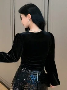 DAZY 女士纯色丝绒方领衬衫，秋季保暖内衬奢华长袖亮片新年嘉年华女装 - 黑色 - 查看 2