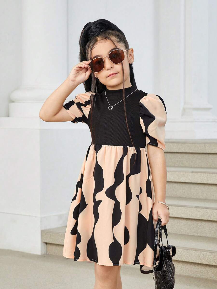 SHEIN Nova Glow Young Girl's Geometric Pattern Color Block Stand Collar Ruffle Short Sleeve Cute Dress - Black - View 1
