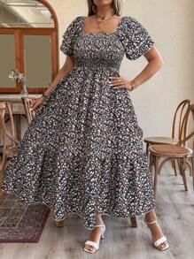 SHEIN Clasi 大码女式波西米亚风碎花方领短袖连衣裙女装，适合夏季