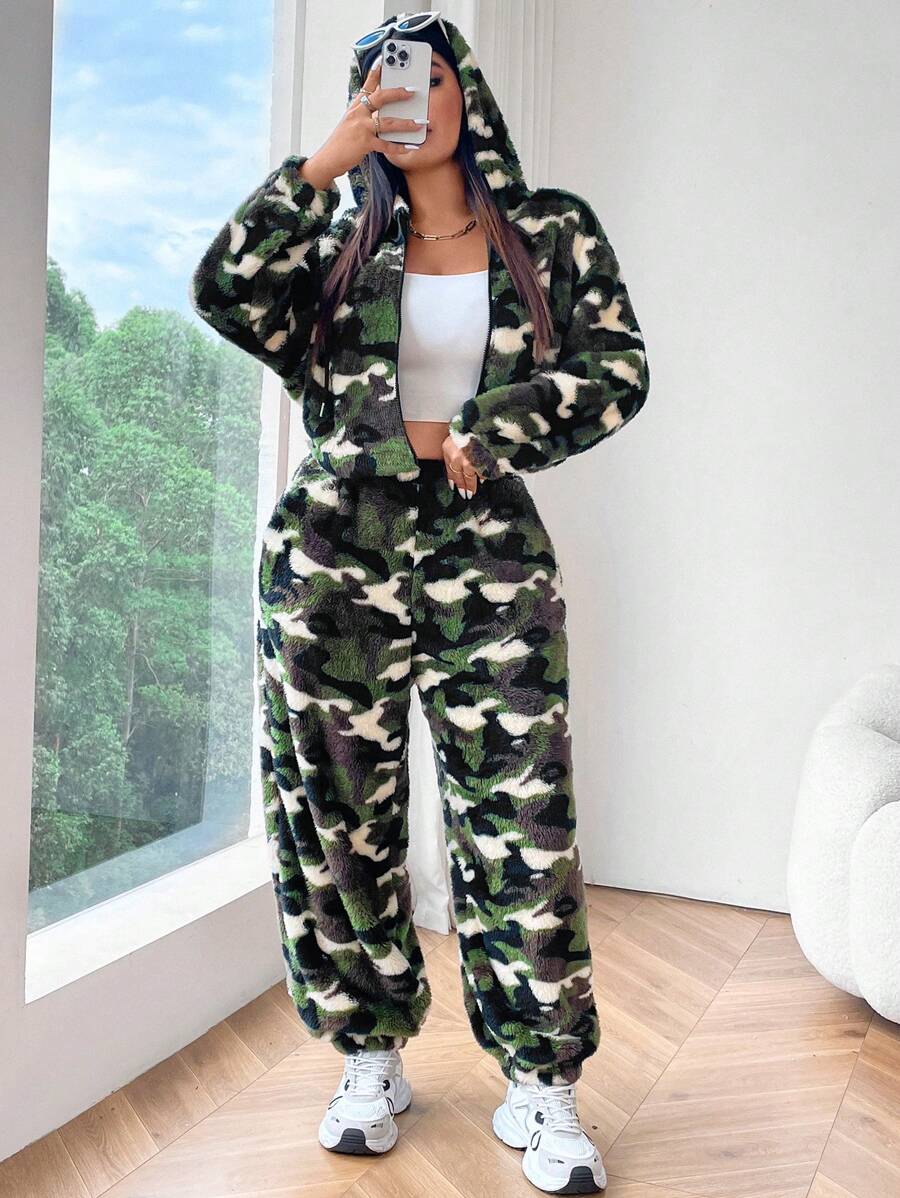 Flirla 2pcs Plus Size Camouflage Long Sleeve Hoodie And Straight-Leg Casual Pants Set - Multicolor - View 1