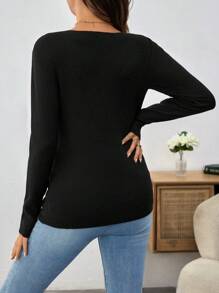 SHEIN Jersey casual de manga larga con cuello en V de unicolor para maternidad, para invierno - Negro - Ver 2