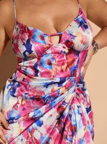 SHEIN BAE Vestido elegante de primavera con escote en V, tirantes finos, drapeado y estampado floral en satén para mujer de talla grande