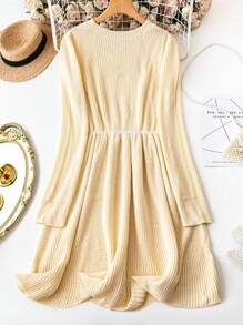 SHEIN LUNE 大码女式纯色简约日常圆领长袖毛衣连衣裙 - 杏色 - 查看 2