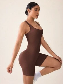 SHEIN Sports Solid Color Wide Strap Criss-Cross Back Simple Fitted Jumpsuit - Brown - View 5