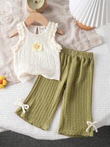 SHEIN Playful Pals Textured Baby Girl Summer Floral Decor Ruffle Trim Tank Top And Wide Leg Pants Casual Set - Green - View 1