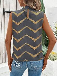 SHEIN LUNE Women's Summer Foil Wave Striped Pleated Collar Sleeveless Blouse
