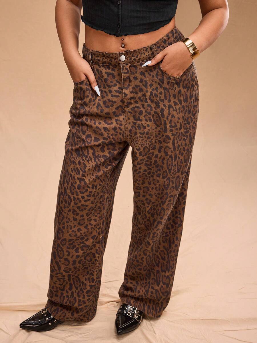 Forever 21 Plus Size Women's Retro Low-Waist Leopard Print Straight-Leg Boyfriend Jeans - Multicolor - View 1