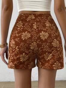 SHEIN Unity Shorts casuales elegantes con estampado floral jacquard y corte al azar marrón para damas - Marrón - Ver 2