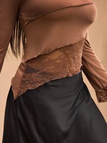 Forever 21 Plus Size Women Fashion Contrast Lace Asymmetrical Stitching Long Sleeve Round Neck T-Shirt