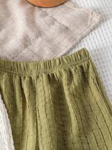 SHEIN Playful Pals Textured Baby Girl Summer Floral Decor Ruffle Trim Tank Top And Wide Leg Pants Casual Set - Green - View 6