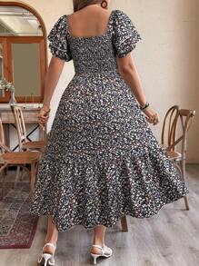 SHEIN Clasi 大码女式波西米亚风碎花方领短袖连衣裙女装，适合夏季