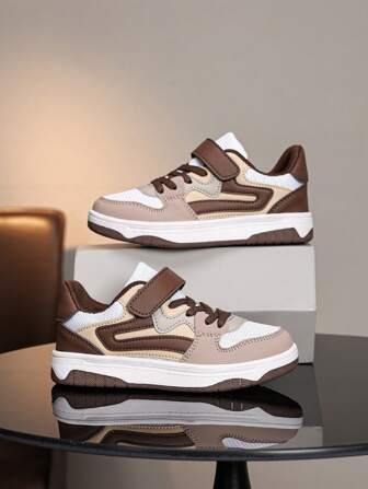 Låga sportskor för pojkar för barn, ovandel i meshtyg som andas, lätt, halkfri TPR-sula, fashionabla och mångsidiga, justerbar kardborrstängning för enkel på/av, lämplig för dagligt bruk