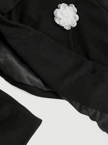 SHEIN MOD 大码黑色西装外套搭配白色对比花卉装饰设计 - 黑色 - 查看 5