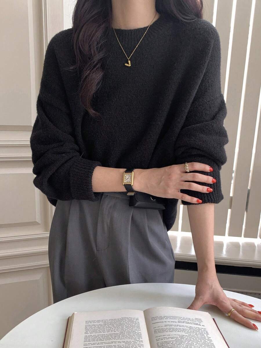 Dazy-Less Áo len trễ vai trơn màu rộng rãi cho nữ, mùa xuân và mùa thu, áo dài tay phong cách Old Money, quần áo nữ mùa thu - màu đen - Xem 1