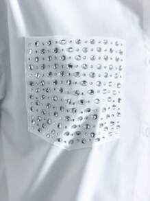 Maija 女士春夏水钻装饰时尚都市风翻领开襟长袖短款时尚衬衫，适合圣帕特里克节、复活节、中国新年、音乐节等场合穿着。这款衬衫也适合夏季、海滩度假、外出、毕业典礼等场合。 - 白色 - 查看 9