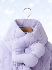 Abrigo acolchado de ajuste holgado de longitud media con patrón de rombos para niñas preadolescentes, con un adorable bufanda floral