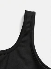 SHEIN Conjunto de ropa deportiva para niña preadolescente con top corto de unicolor y shorts - Negro - Ver 13