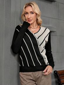 EMERY ROSE Women's Striped V-Neck Long Sleeve Button Embellished Sweater - Multicolor - View 4