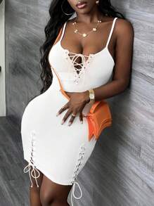 Slaydiva Vestido mini ajustado de Body con telas acanaladas con tirantes - Blanco - Ver 1