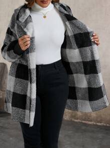 SHEIN LUNE Plus Size Women's Winter Drop Shoulder Long Sleeve Reversible Fleece Plaid Hooded Jacket - Black and White - View 5