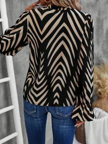 EMERY ROSE Women's Spring & Summer V-Neck Long Sleeve Printed Herringbone Shirt - Khaki - View 2