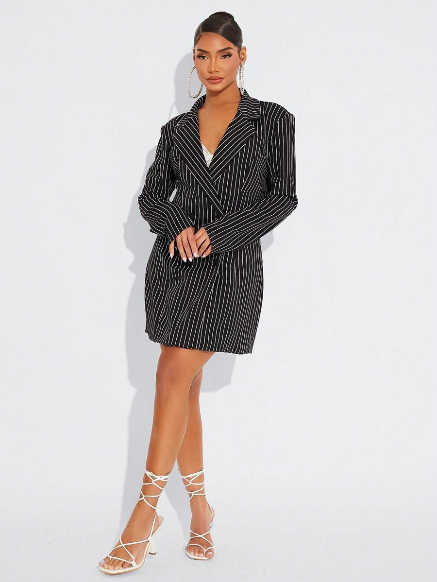 SHEIN SXY Elegante blazer de cintura ceñida a rayas negras y blancas para la oficina y el transporte en otoño/invierno