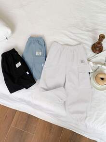 SHEIN 3 piezas/set Pantalones deportivos informales de estilo urbano para niños pequeños con decoración gráfica en inglés y pierna ancha, adecuados para actividades al aire libre, escuela, todas las estaciones - Azul - Ver 3