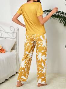 女士纯色圆领短袖上衣和植物印花裤休闲睡衣套装，夏季 - 彩色 - 查看 2