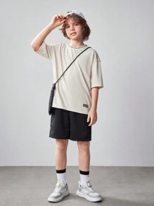 SHEIN 2pcs/Set Tween Boy Loose Casual Sports Crew Neck Short Sleeve T-Shirt And Shorts Set