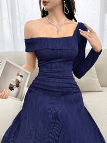 Modelyn 女士纯色不对称领长袖超长优雅连衣裙，春夏长款晚礼服 - 藏蓝色 - 查看 6