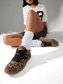 SHUZIA 畅销女款仿德国运动鞋复古系带圆头绒面豹纹运动鞋——狂野、时尚、百搭日常 - 彩色 - 查看 1