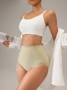 SHEIN Sports Women Slim Fit Simple Casual Sports Shorts/High Waisted/Seamless - Apricot - View 4