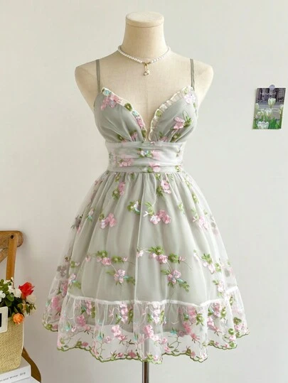 Soleia Women's Summer Vacation, Graduation Season, Back-To-School Season, Wedding Season, Cute Lunch Casual, Vacation Wear, Casual Lunch, Beach Vacation, Green Floral Embroidery Slim Butterfly Strap Suspender Backless Dress,Sun Dress,Summer Dresses For Women