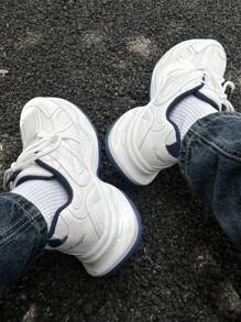 TUOPIN Gestreifte Herren Sportschuhe, lässige atmungsaktive Outdoor Schuhe, Sneaker mit dicker Sohle - Für schmale Füße bitte eine Nummer kleiner bestellen