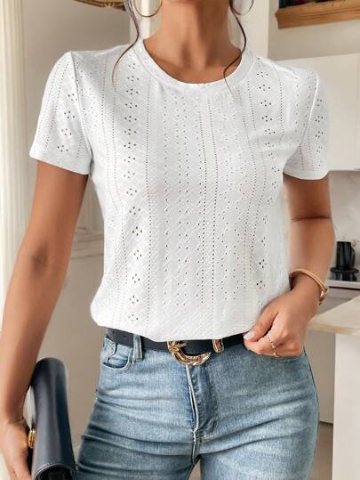 SHEIN Frenchy Camiseta blanca de cuello redondo con bordado de ojales, minimalista para ir a la oficina, estilo antiguo y sencillo