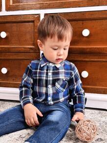 SHEIN 2pcs Infant Boys Fashion Navy Plaid Pocket Shirt & Navy Wash Denim Pants Set, Outfit For Fall/Winter - Blue - View 5