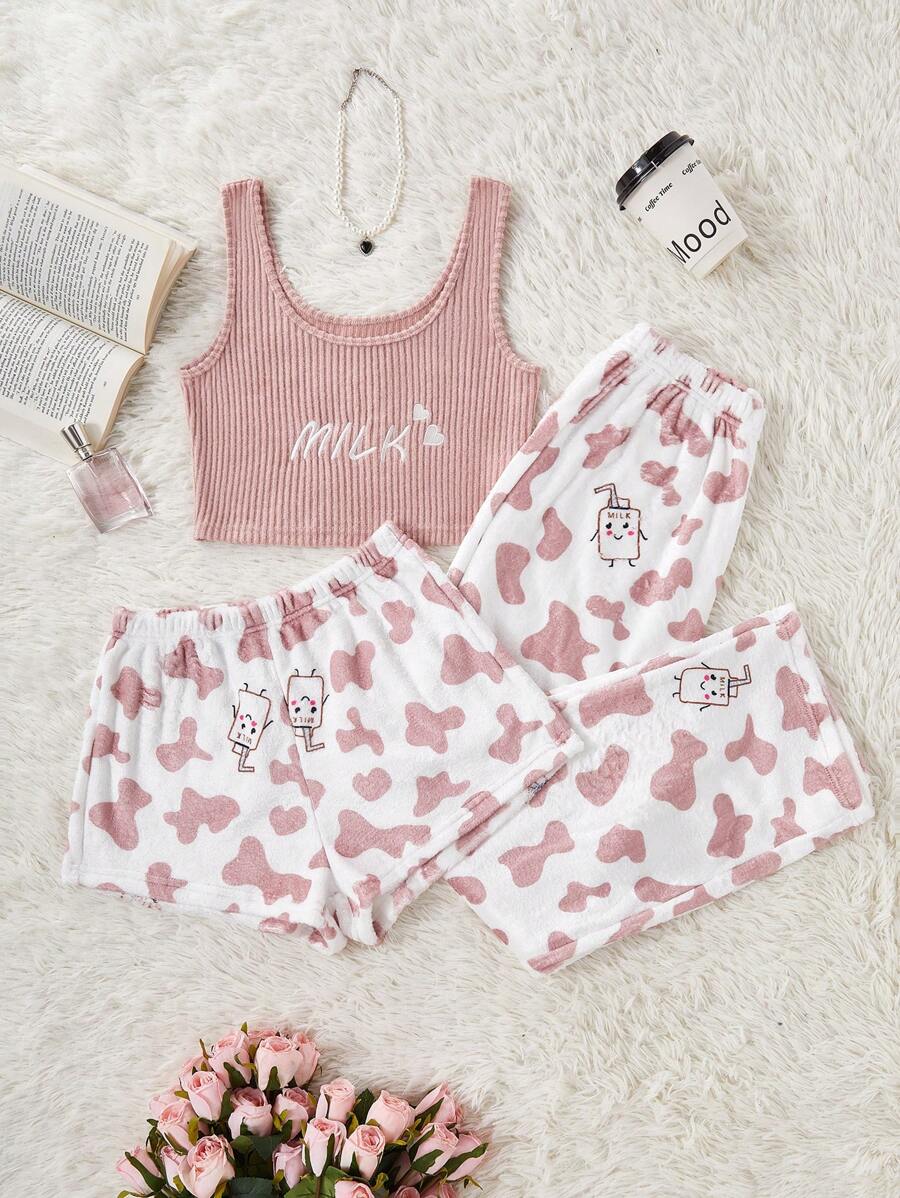 SHEIN Conjunto de pijama de mujer con top de tirantes con cuello redondo y bordado de letras, shorts y pantalones con estampado total, esponjoso, ropa de otoño e invierno, acogedor - Rosa - Ver 1