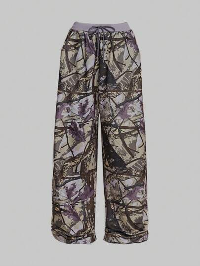 Grunge Punk Women's Loose Fit Camouflage Patchwork Sweatpants With Branch & Leaves Print, School