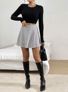 SHEIN Essnce 女士休闲条纹紧身口袋短裙 - 黑與白 - 查看 5