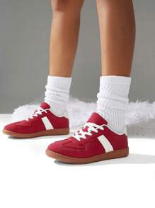 SHUZIA 畅销女款仿德国运动鞋复古系带圆头橡胶鞋底绒面革酒红色运动鞋——时尚百搭，适合日常穿着，新年假期情人节穿着