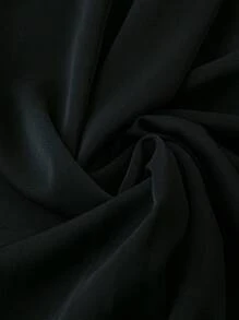 SHEIN LUNE 大码纯色中长款 V 领简约休闲连衣裙 - 黑色 - 查看 3