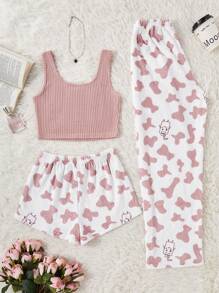 SHEIN Conjunto de pijama de mujer con top de tirantes con cuello redondo y bordado de letras, shorts y pantalones con estampado total, esponjoso, ropa de otoño e invierno, acogedor - Rosa - Ver 2