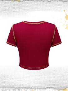 Harry Potter | ROMWE Áo thun croptop in chữ tương phản có huy hiệu động vật dành cho nữ, mùa hè, đi học - Màu Đỏ Sâu - Xem 2