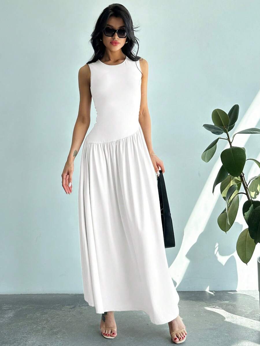 SHEIN Privé 女式无袖褶皱腰圆领白色长裙 - 白色 - 查看 1