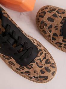 SHUZIA 畅销女款仿德国运动鞋复古系带圆头绒面豹纹运动鞋——狂野、时尚、百搭日常 - 彩色 - 查看 5