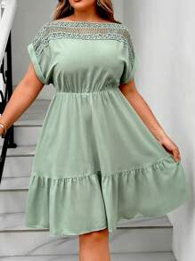 Calvaya 加大號對比蕾絲荷葉邊連衣裙 - 綠色 - 查看 6